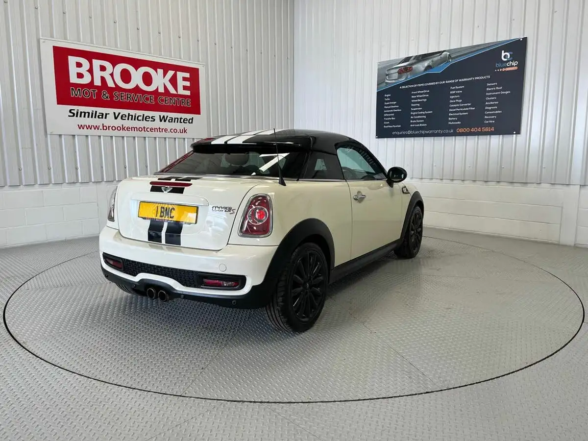 2012-mini-cooper-16-cooper-s-184bhp-coupe-3d-big-3
