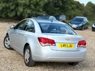 2011-chevrolet-cruze-16-ls-saloon-4d-auto-small-11