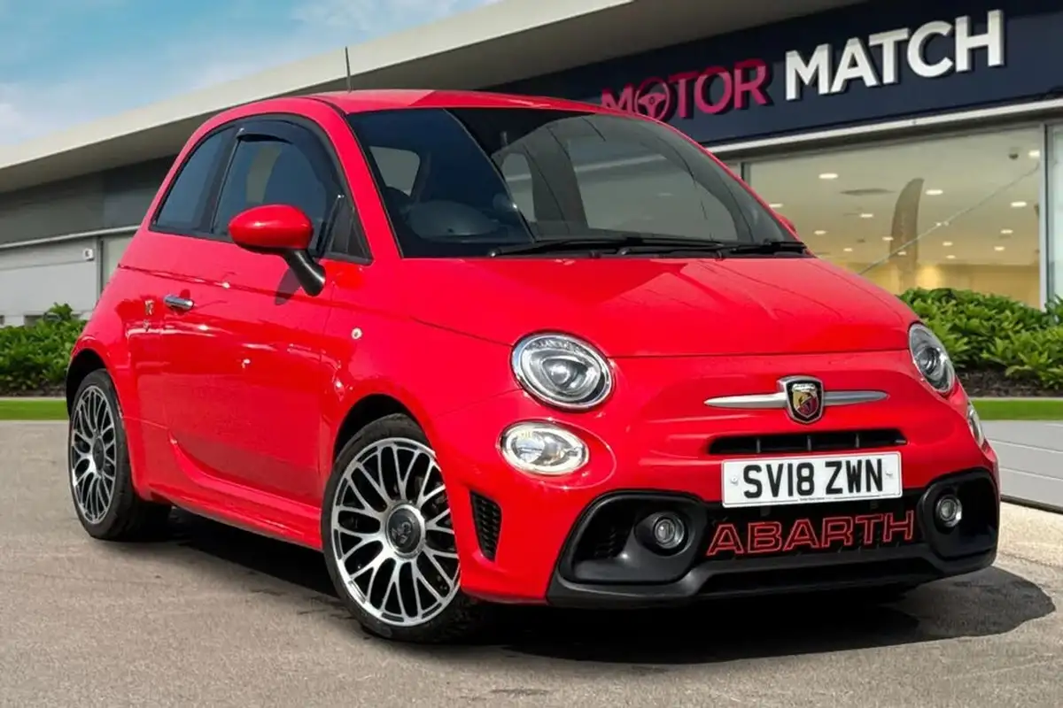 2018-abarth-595-14-tjet-big-0