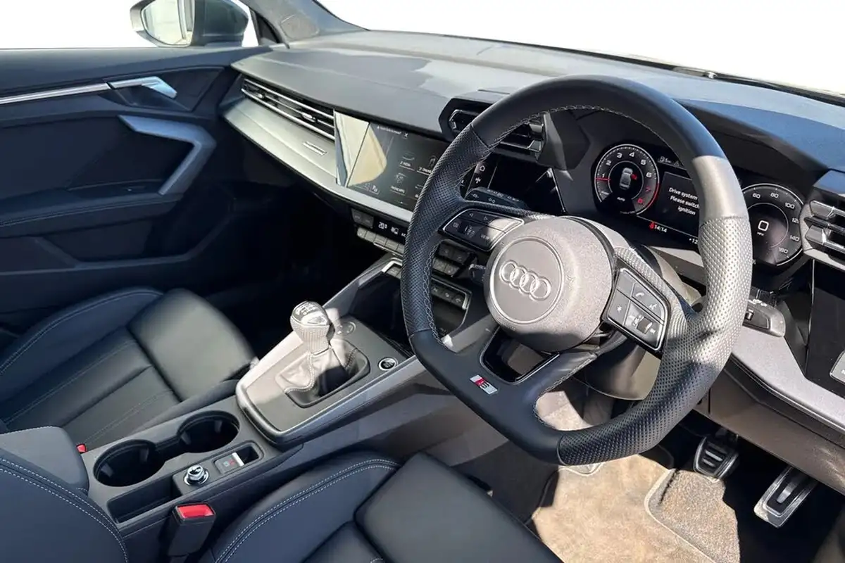 2024-audi-a3-15-35-tfsi-s-line-saloon-4d-big-13