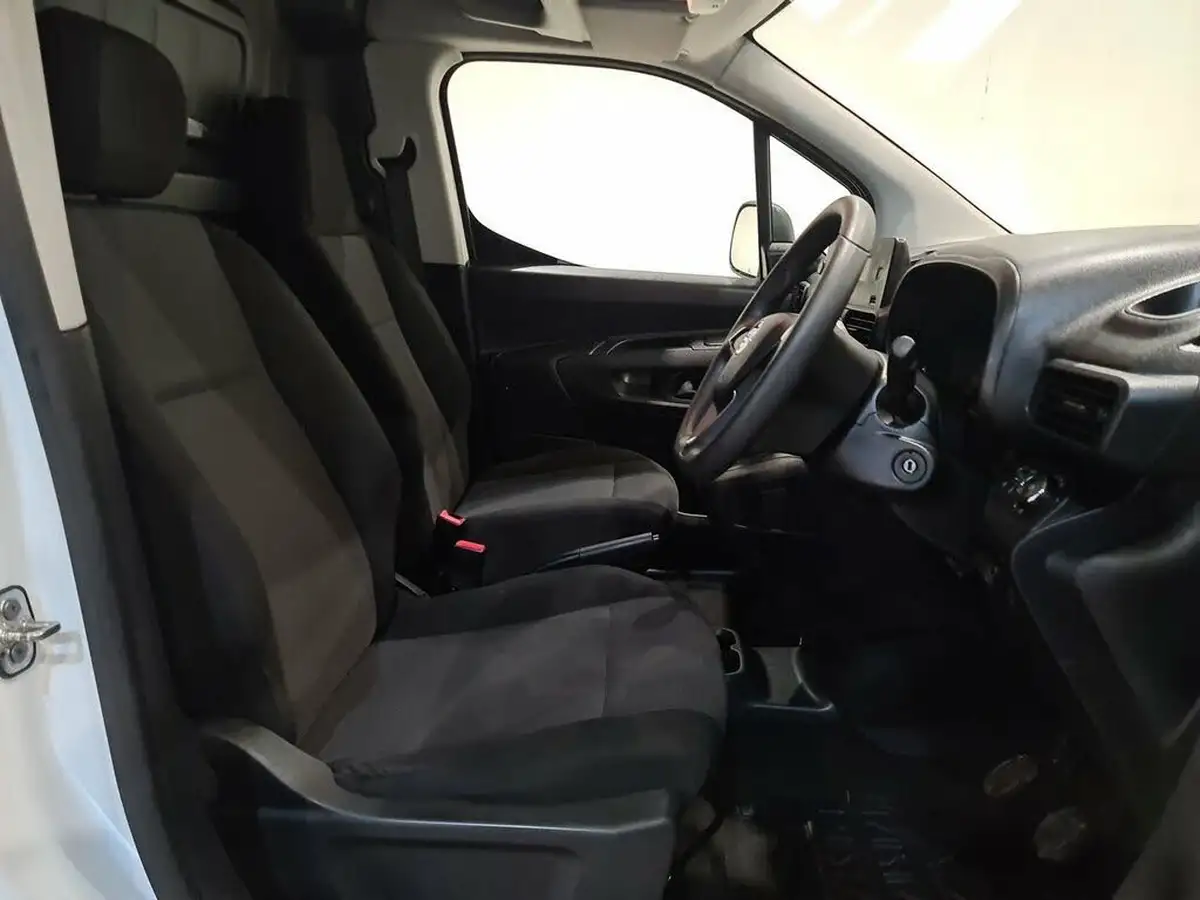 2021-vauxhall-combo-15cdti-edition-2000-100pseu6dt-big-1