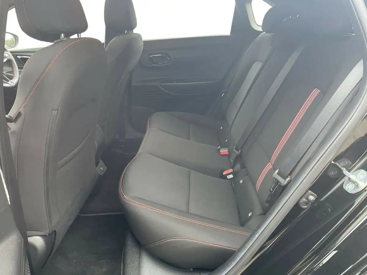 2024-hyundai-i20-10-t-gdi-n-line-s-dct-big-10