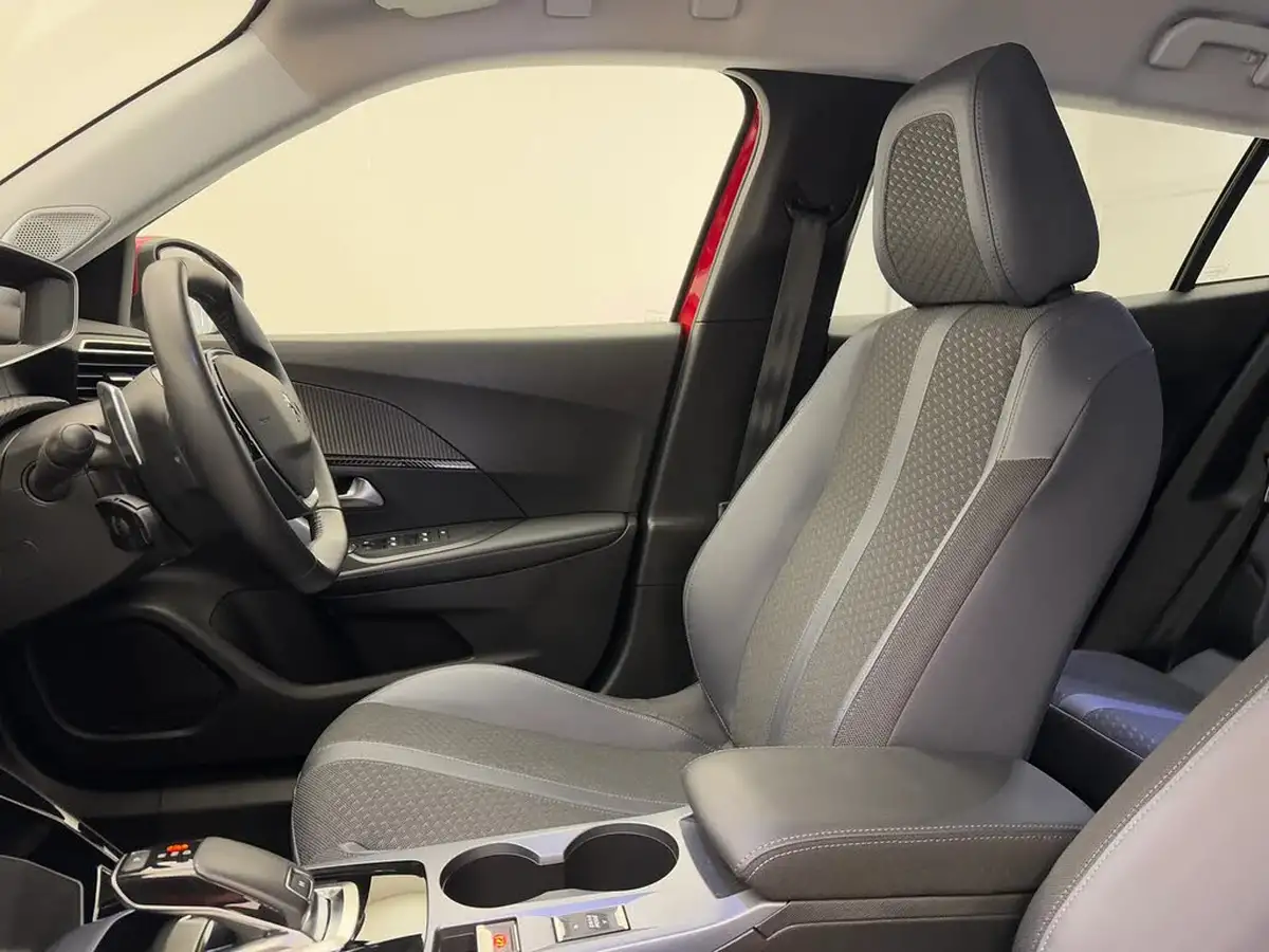 2020-peugeot-2008-suv-12-puretech-allure-premium-130bhp-eat8-big-12