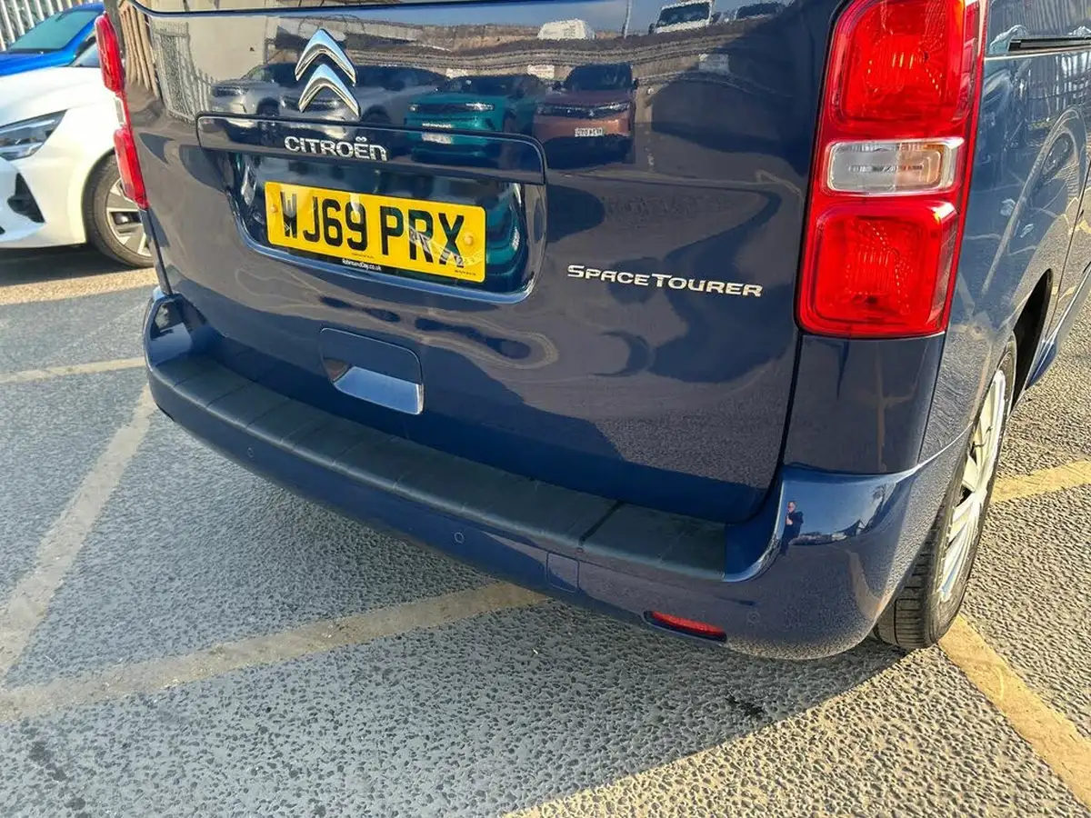 2019-citroen-spacetourer-20bluehdi-feel-m-150ps-big-28