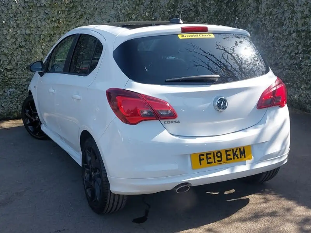 2019-vauxhall-corsa-14i-sri-vx-line-nav-black-90ps-5d-big-1