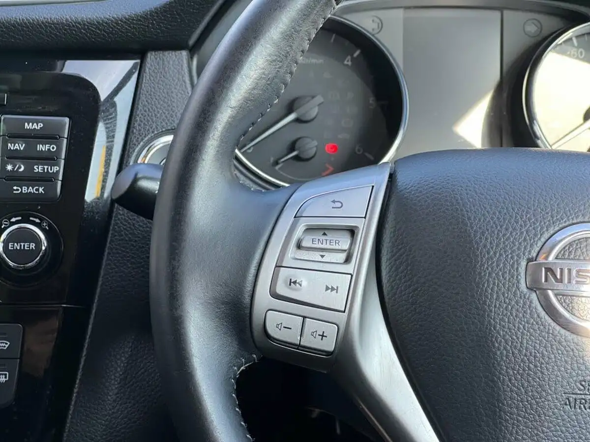 2015-nissan-qashqai-15dci-tekna-big-20