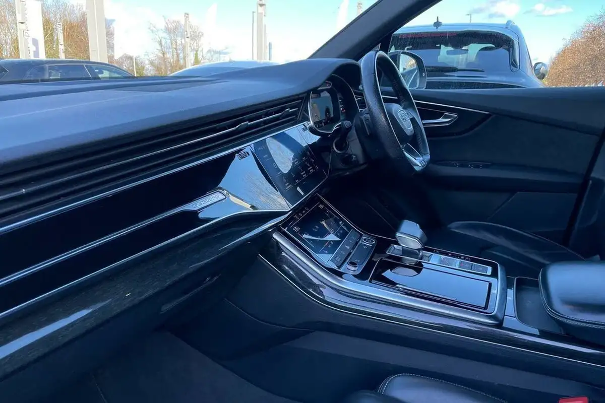2020-audi-q7-30-50-tdi-black-edition-big-27
