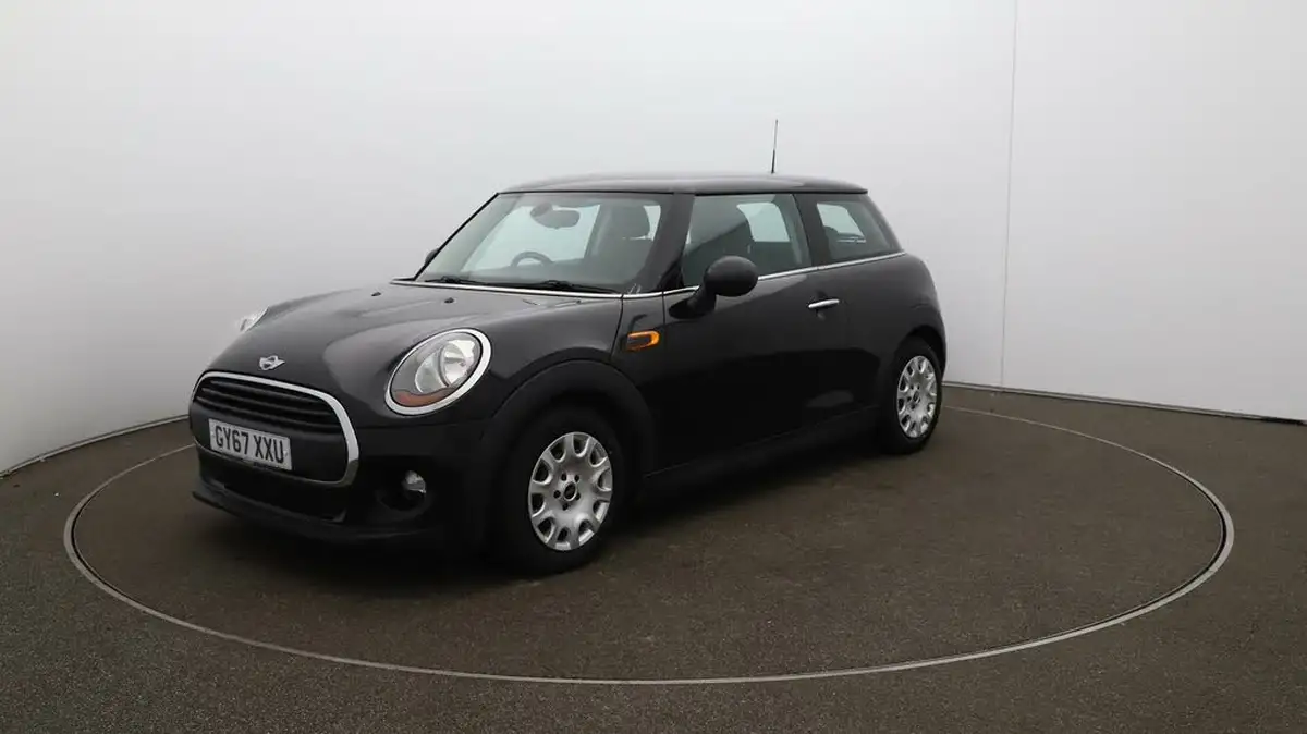2017-mini-cooper-15-one-ss-3d-big-56