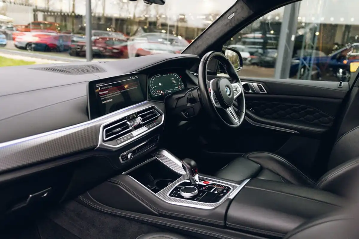 2022-bmw-x5-44-m-competition-big-18