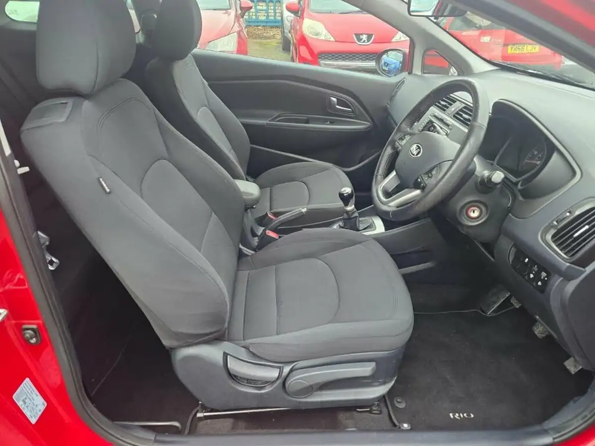 2013-kia-rio-125-2-3d-big-12