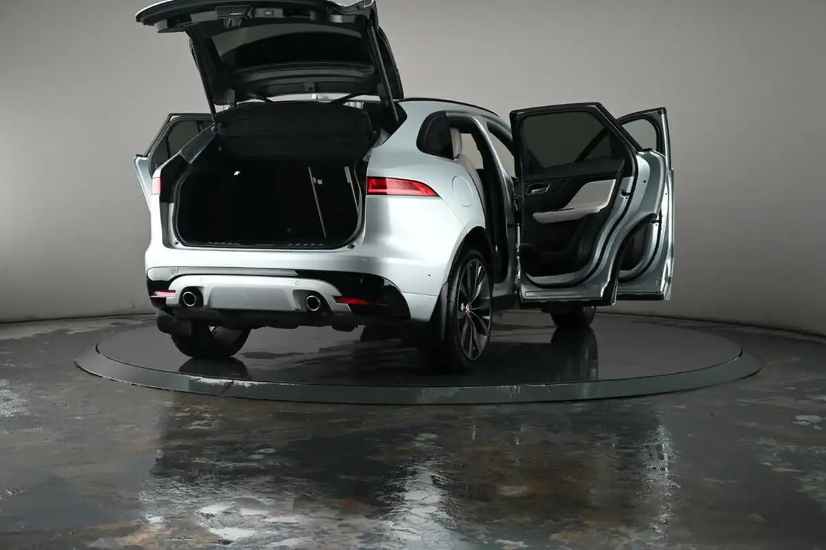 2016-jaguar-f-pace-30td-1st-edition-big-55