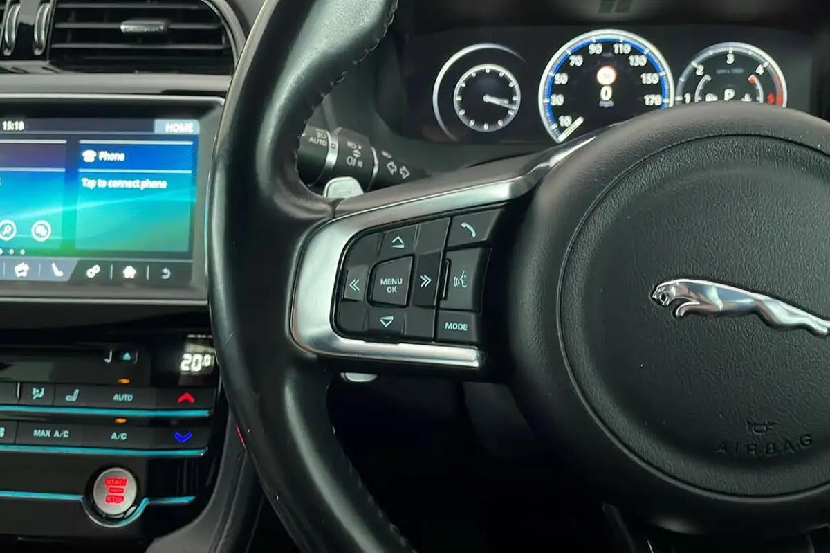 2016-jaguar-f-pace-30td-1st-edition-big-14