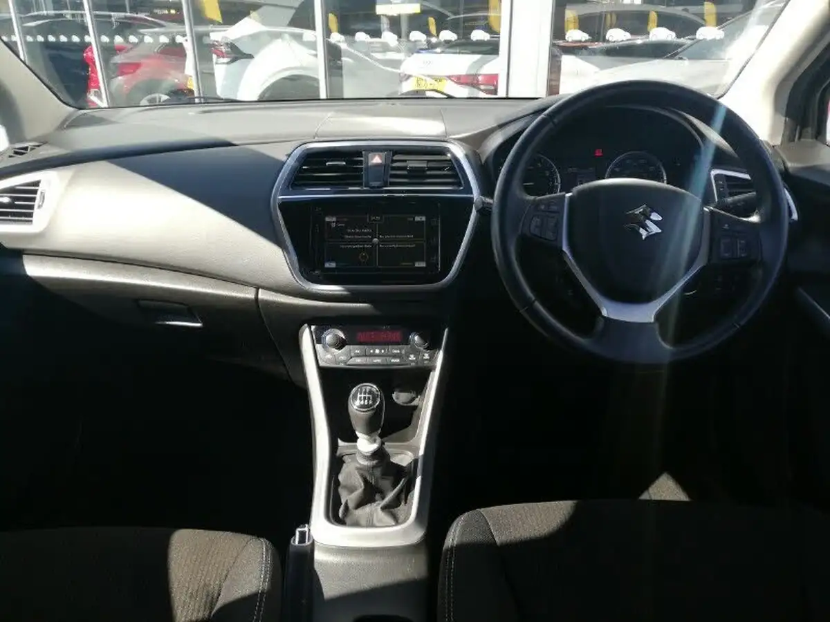 2020-suzuki-s-cross-14-boosterjet-sz-t-big-2