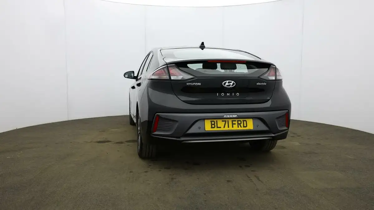 2022-hyundai-ioniq-e-premium-electric-big-56