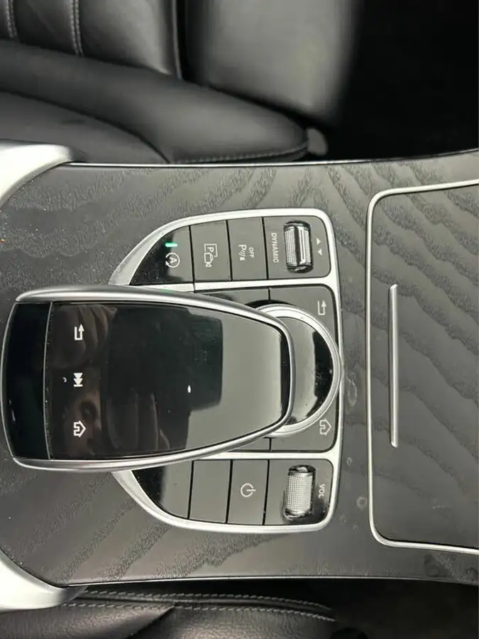 2019-mercedes-benz-c-class-15-c200-amg-line-premiumss-saloon-4d-big-22