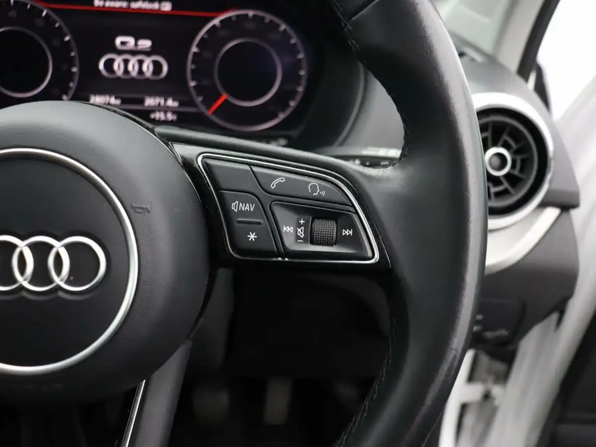 2021-audi-q2-10-30-tfsi-sport-big-15