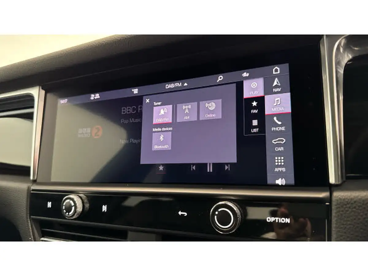 2021-porsche-macan-29-v6-s-big-39