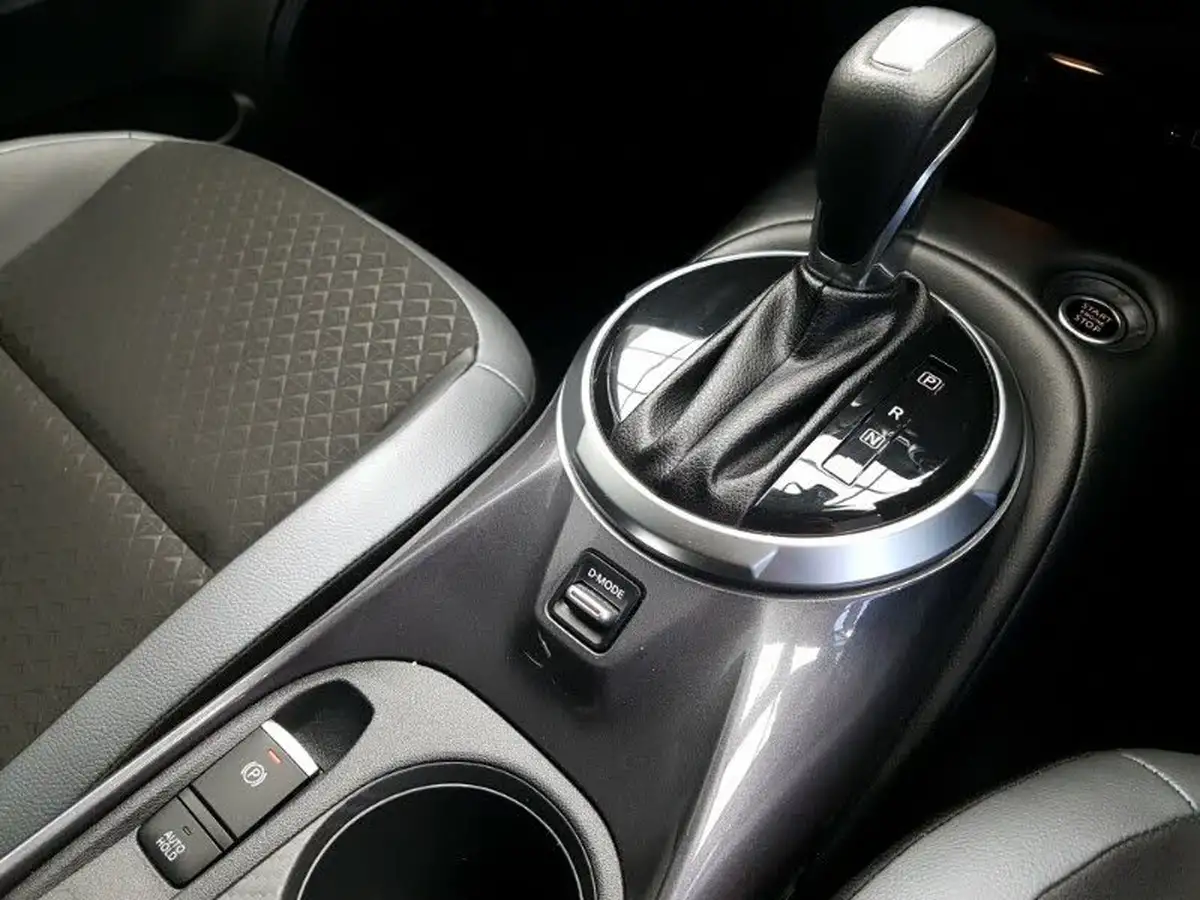 2023-nissan-juke-10-dig-t-n-connecta-dct-big-16
