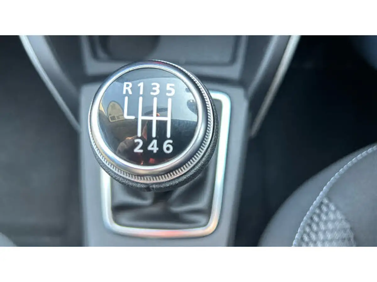 2022-dacia-duster-13-tce-prestige-130bhp-big-32