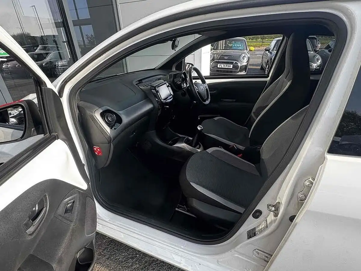 2022-toyota-aygo-10-vvt-i-x-trend-tss-big-14
