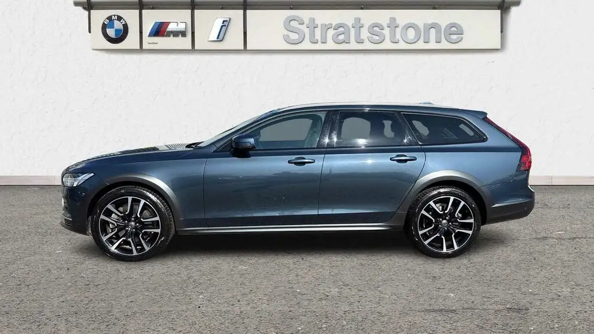 2022-volvo-v90-20td-b5-cross-country-plus-big-3