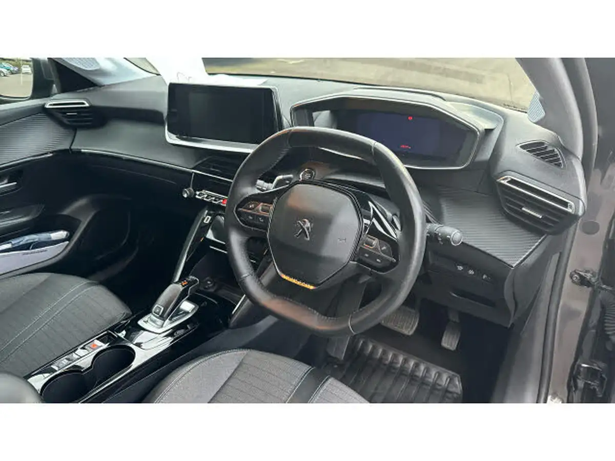 2021-peugeot-208-12-puretech-allure-premium-100bhp-eat8-big-10
