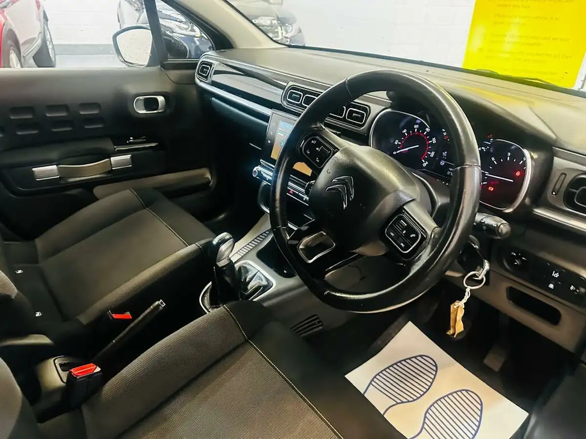 2017-citroen-c3-12-puretech-flair-82ps-big-32