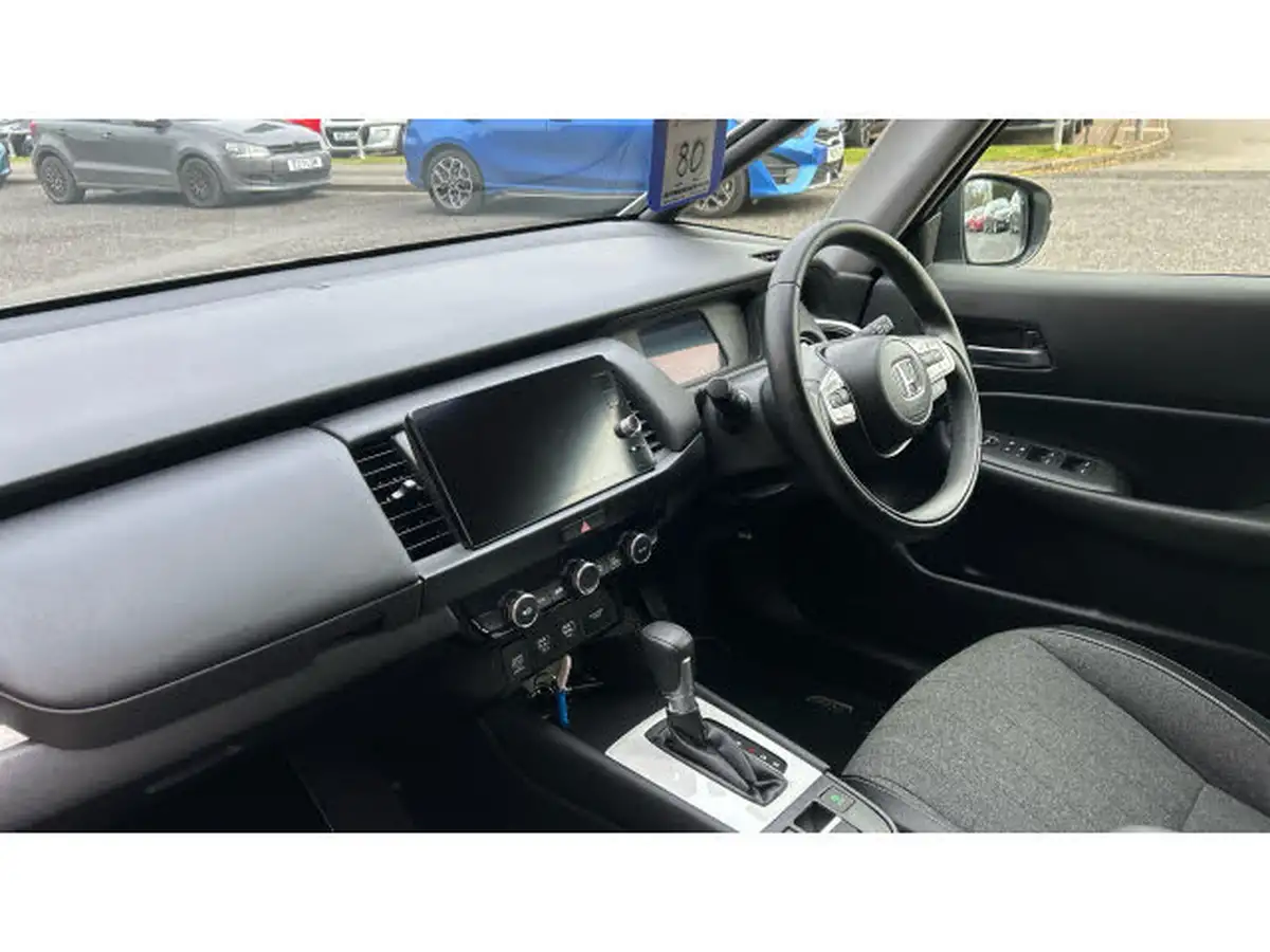 2023-honda-jazz-15-i-mmd-advance-big-1