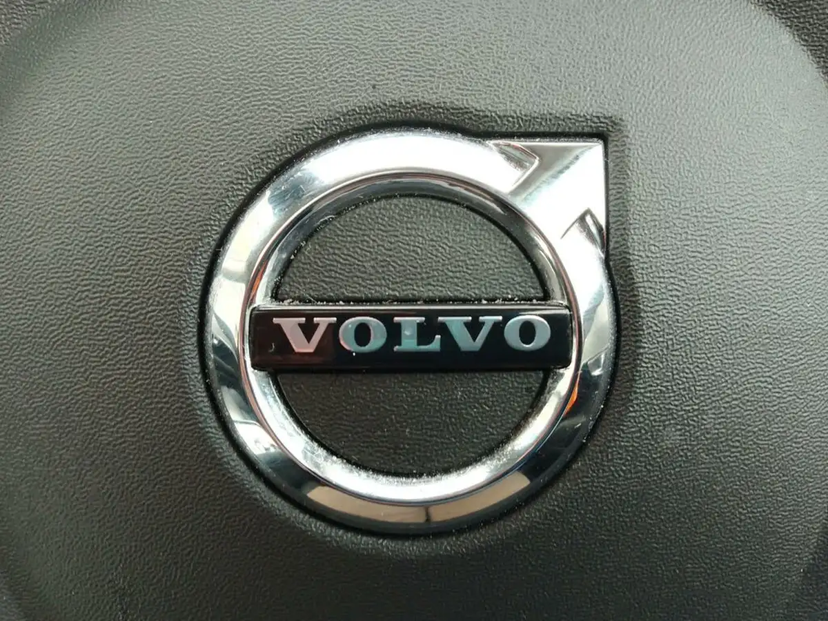 2023-volvo-xc90-20td-b5-plus-big-50