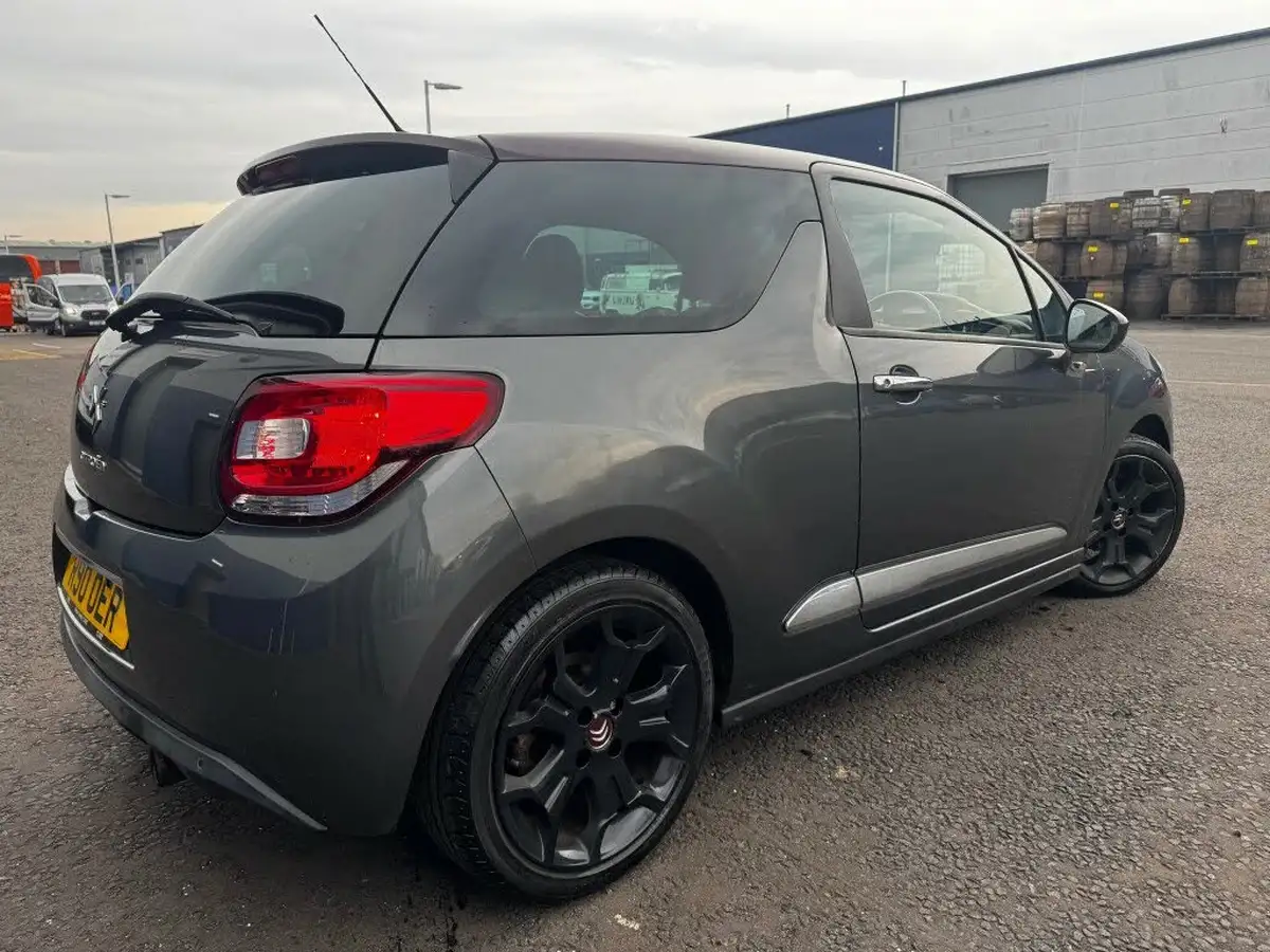 2013-citroen-ds3-16-dstyle-plus-vti-big-7