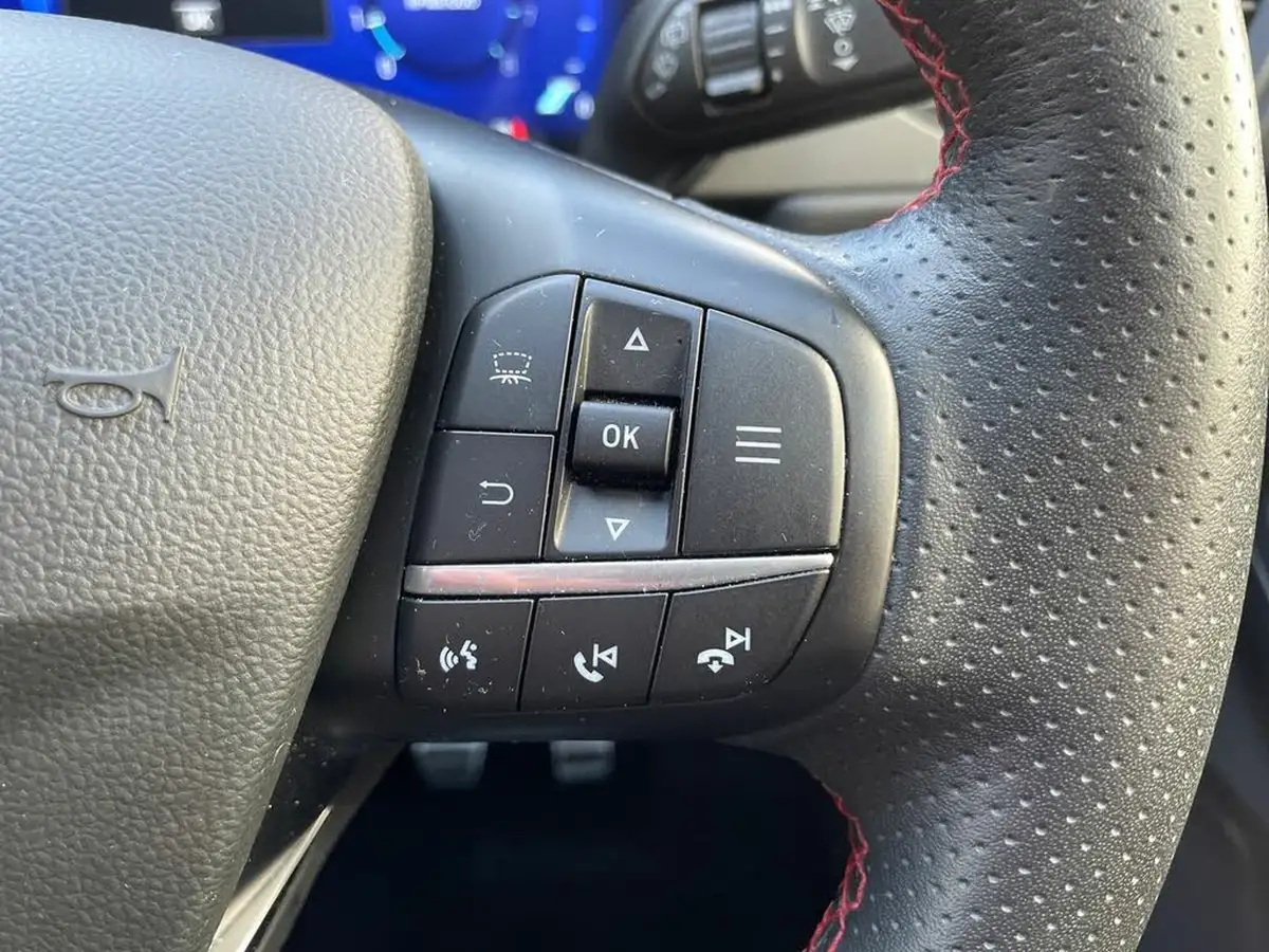 2020-ford-kuga-15t-st-line-x-first-editon-big-30