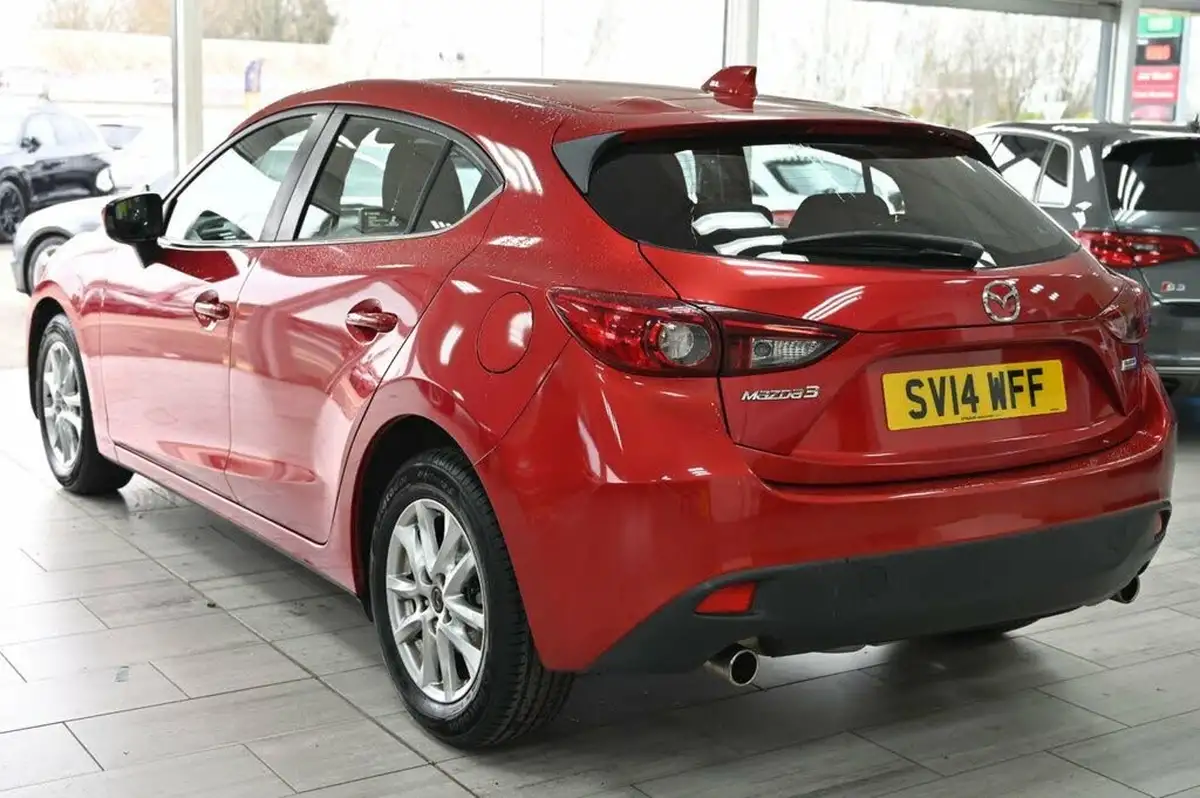 2014-mazda-mazda3-20-se-hatchback-5d-big-7