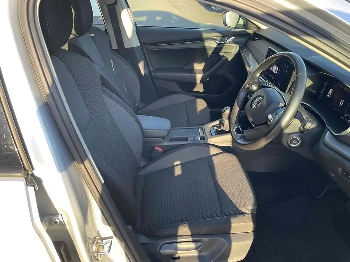 2020-skoda-octavia-15-tsi-se-technology-act-hatchback-big-18