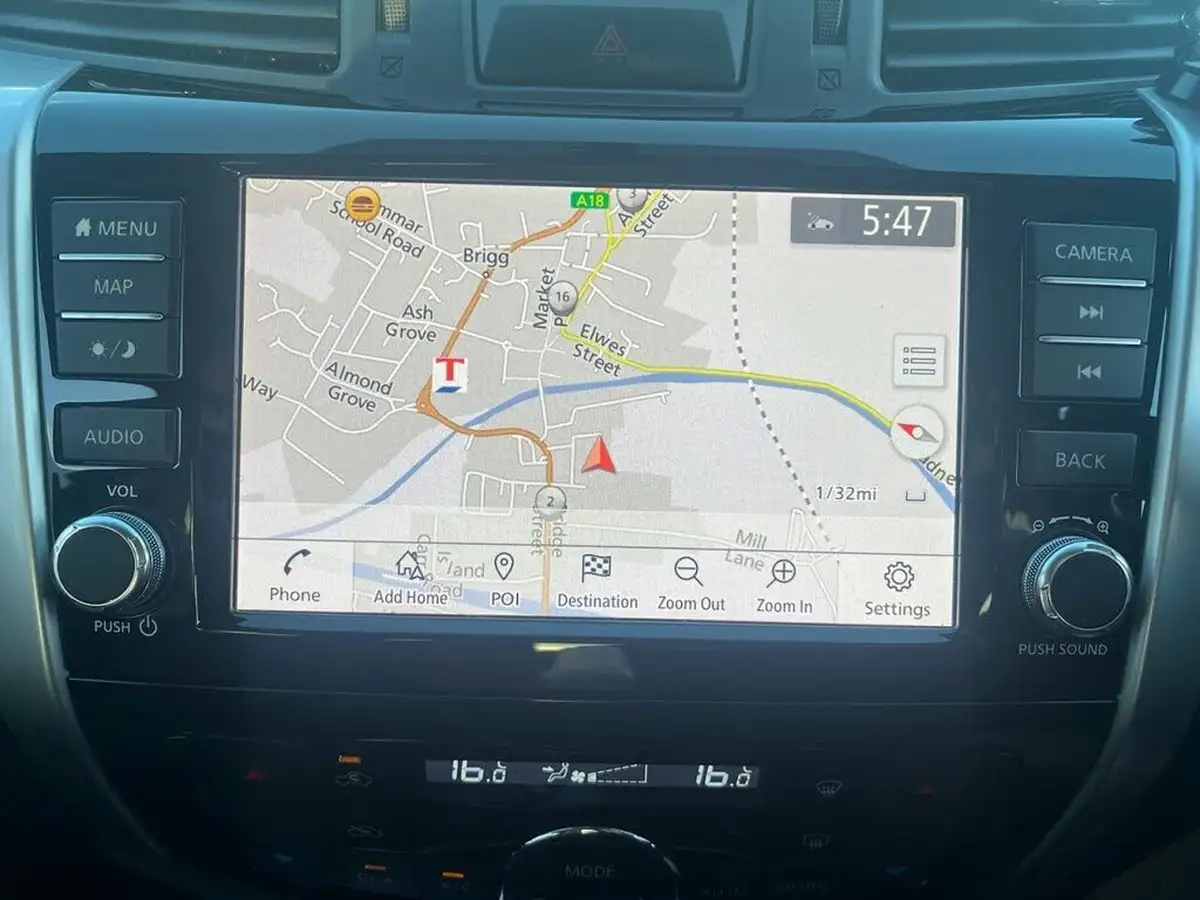2020-nissan-navara-23dci-tt-tekna-8-navileather-auto-big-34