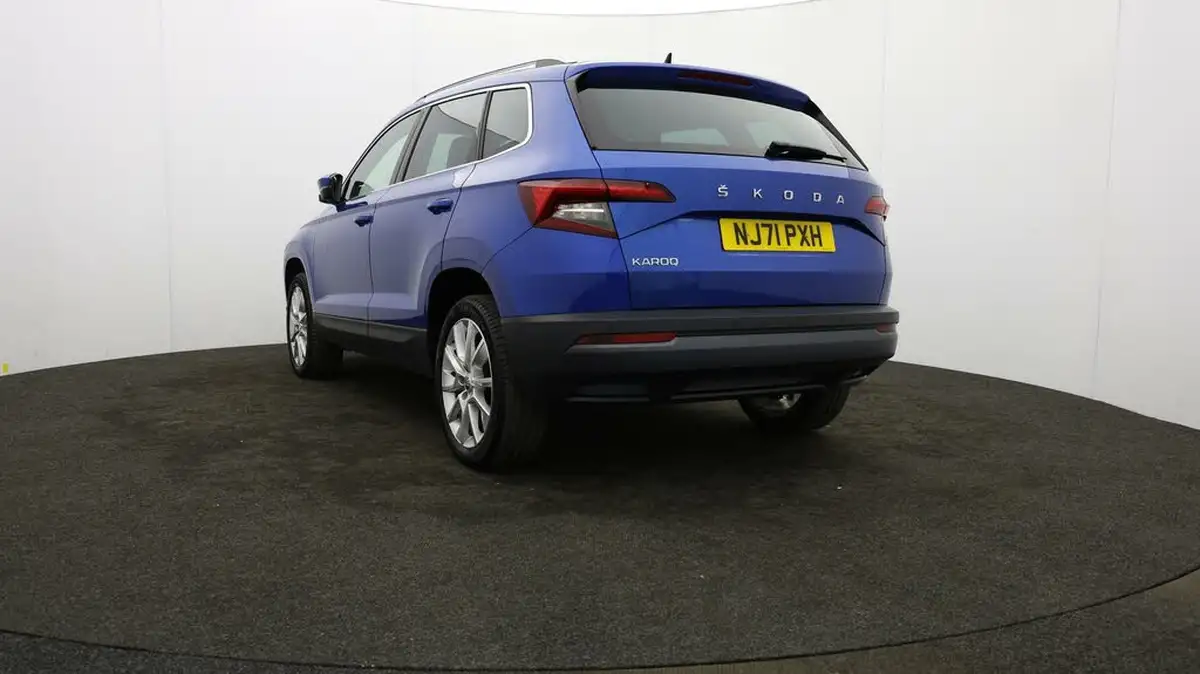 2021-skoda-karoq-15-tsi-se-l-big-70