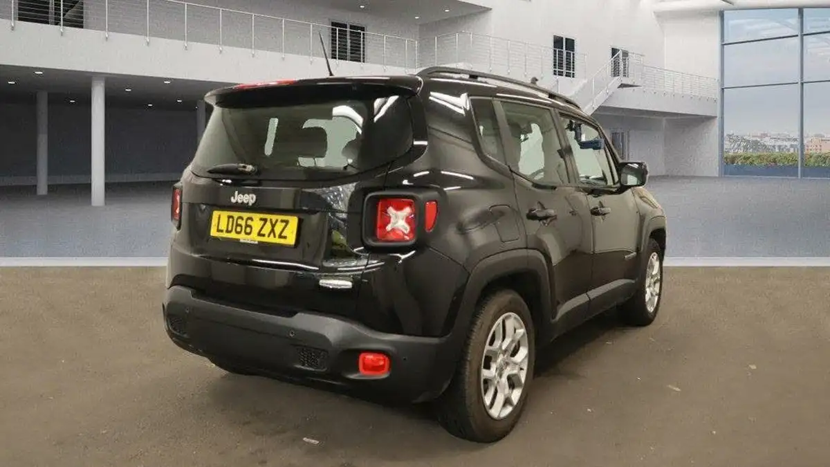 2016-jeep-renegade-14-multiair-ii-longitude-ddct-big-3