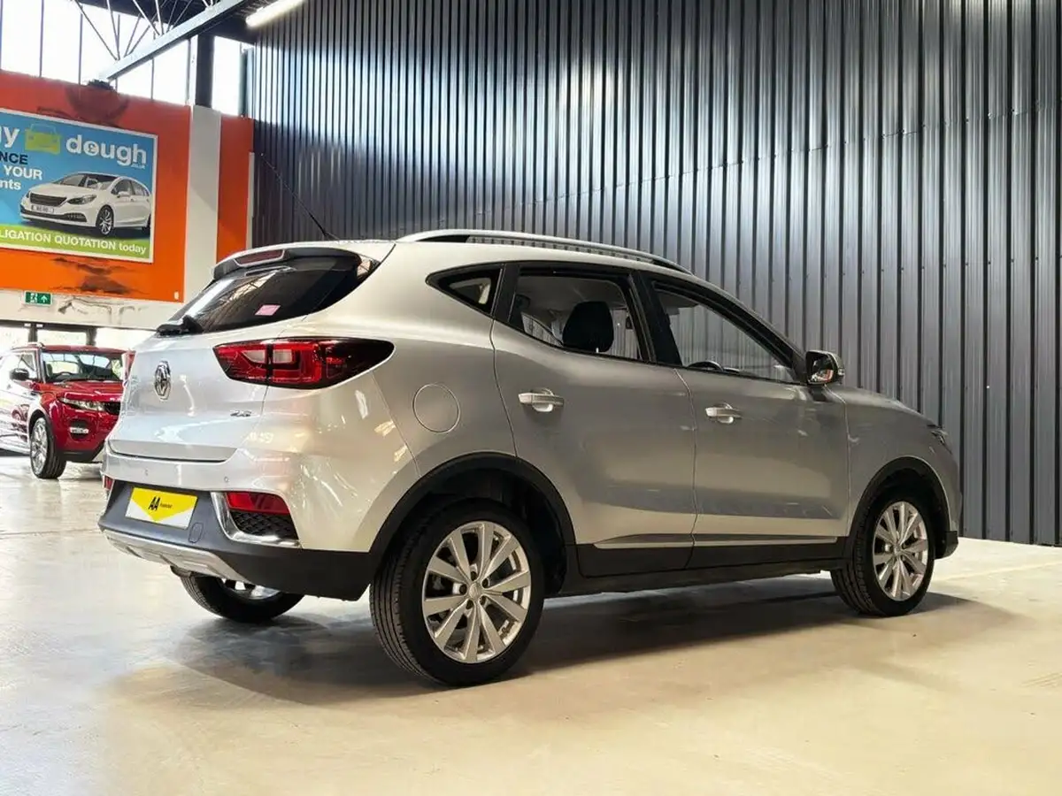 2018-mg-zs-suv-10t-gdi-excite-big-9