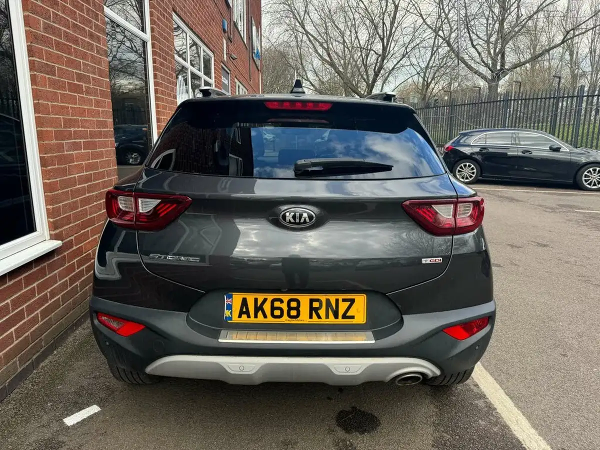2018-kia-stonic-10-t-gdi-3-big-5