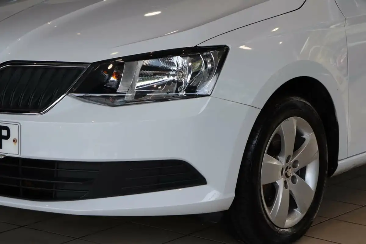 2017-skoda-fabia-10-tsi-se-109ps-hatchback-dsg-big-55