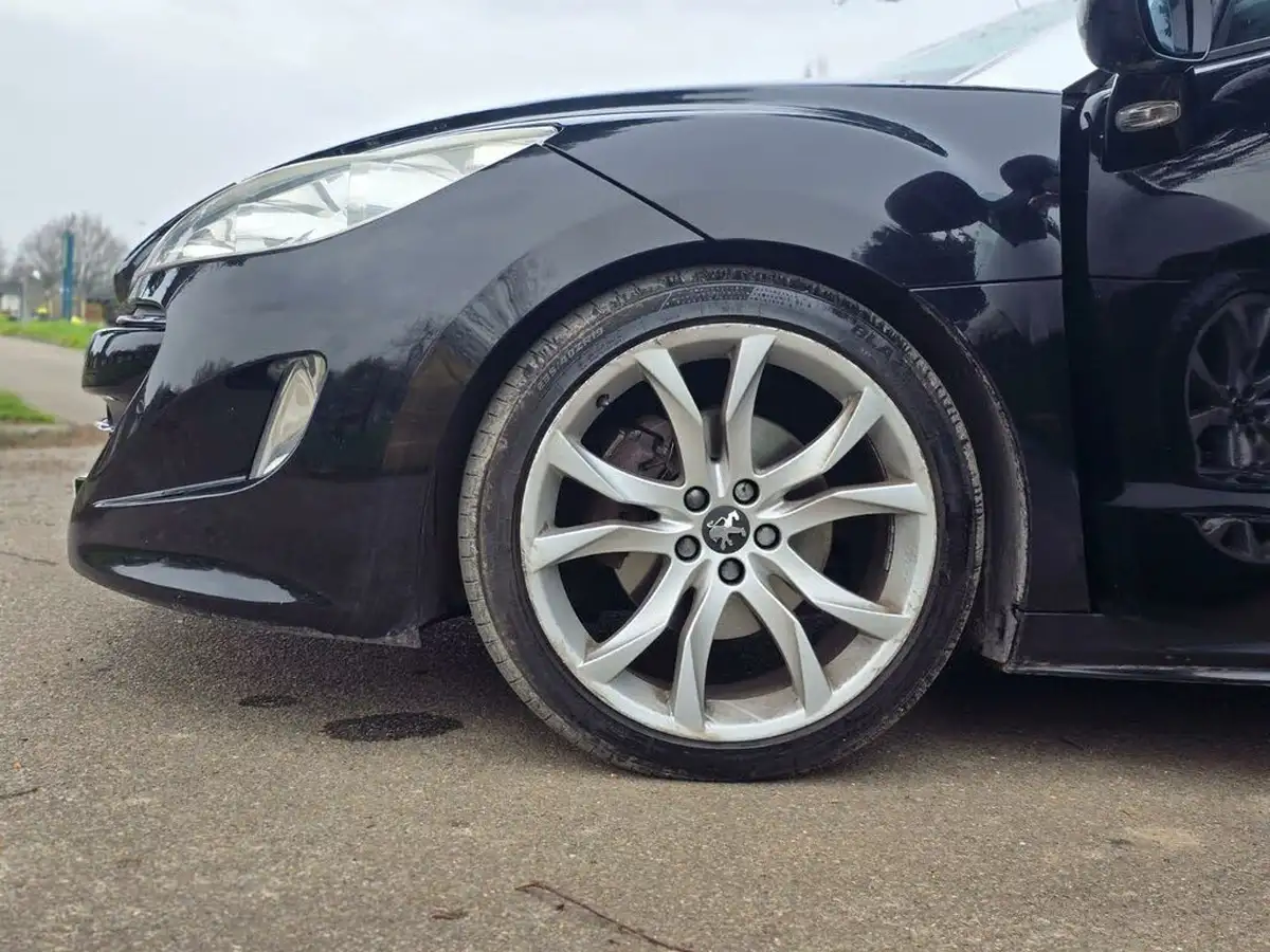 2010-peugeot-rcz-16-gt-156-auto-big-39