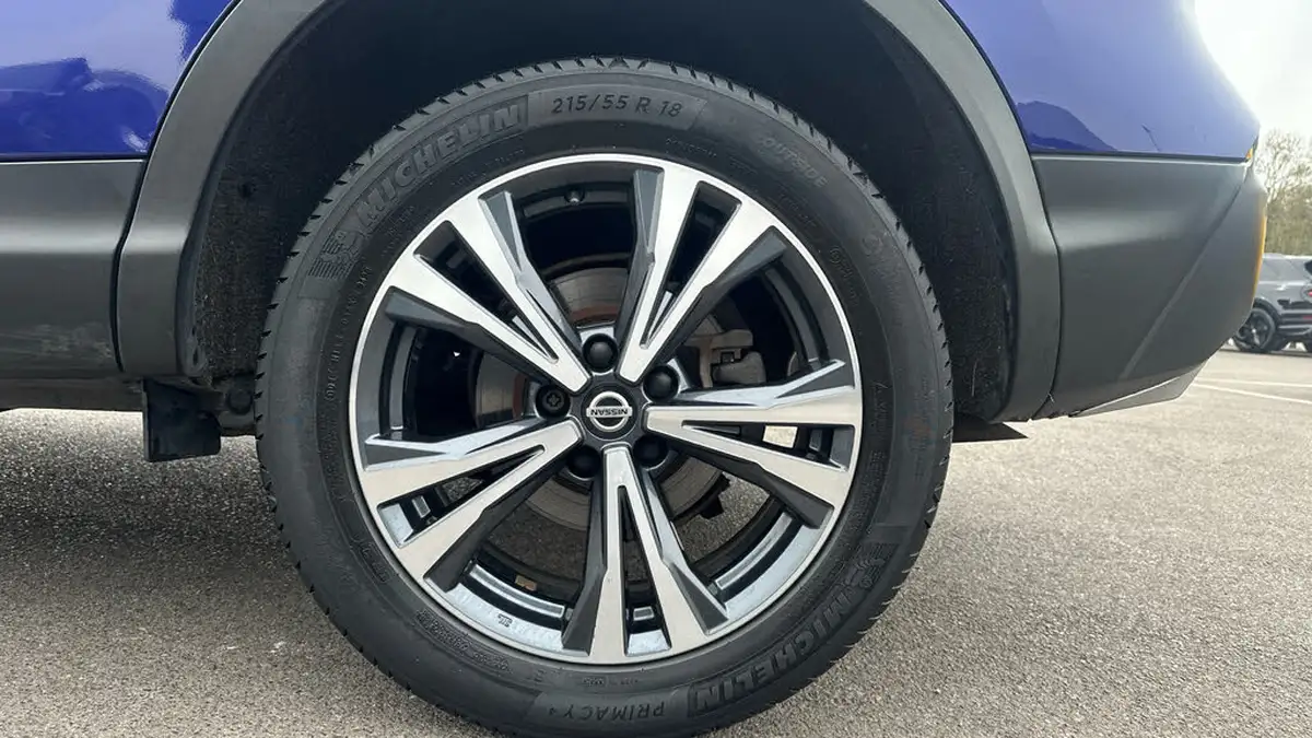 2020-nissan-qashqai-15dci-n-connecta-18in-alloys-dct-big-17