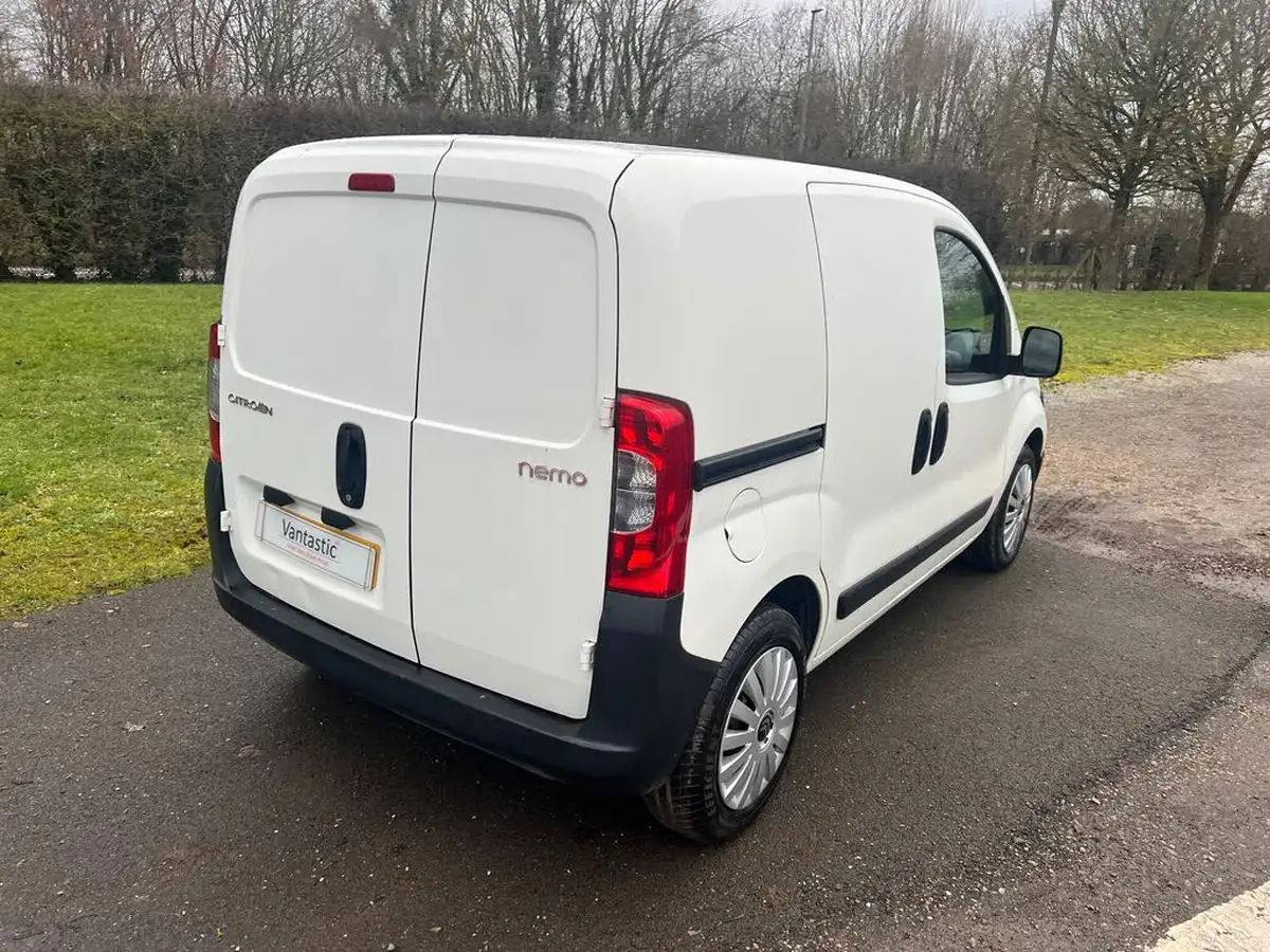 2017-citroen-nemo-13td-lx-panel-big-7