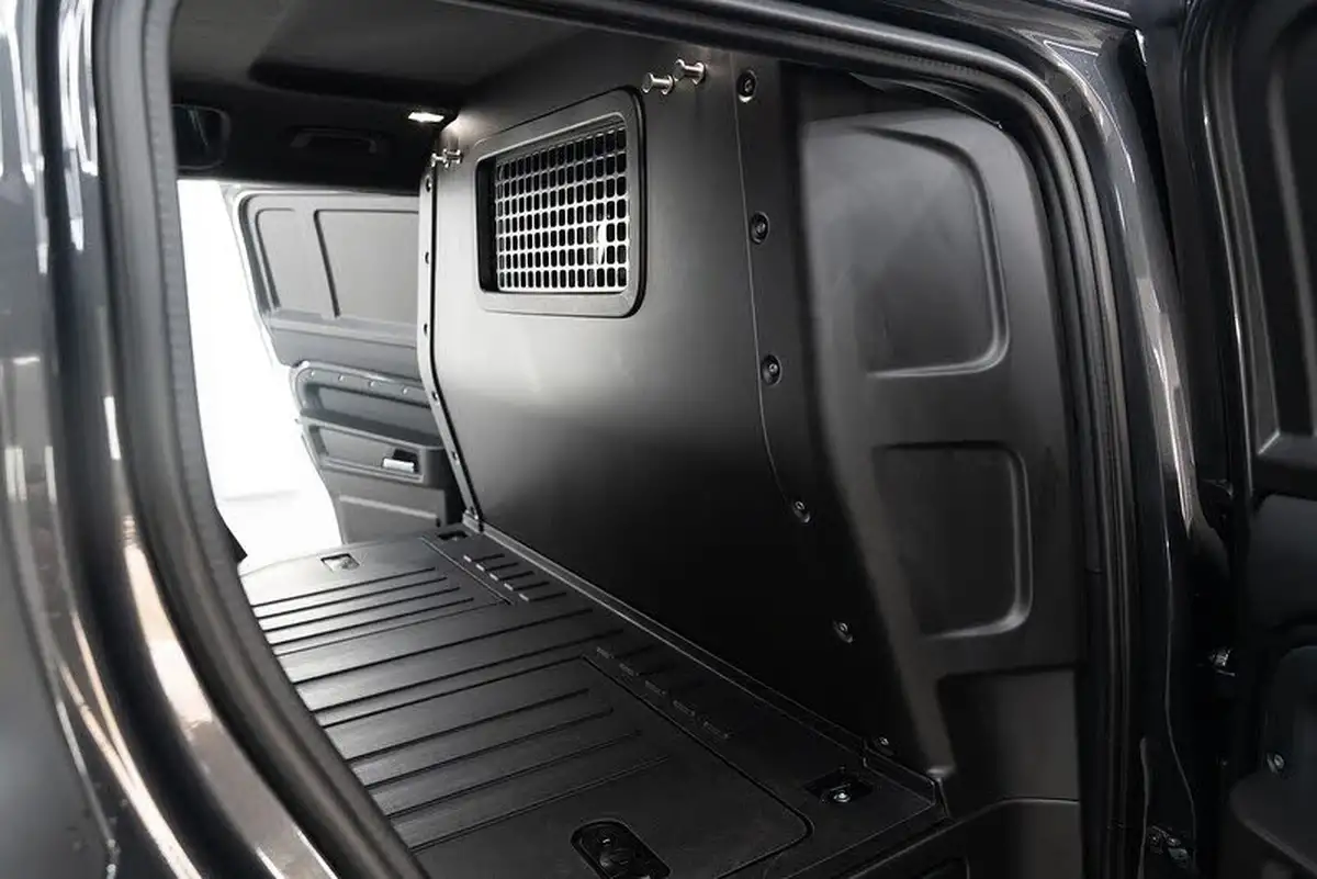 2025-land-rover-110-defender-30-d350-hard-top-x-dynamic-hse-110-big-18
