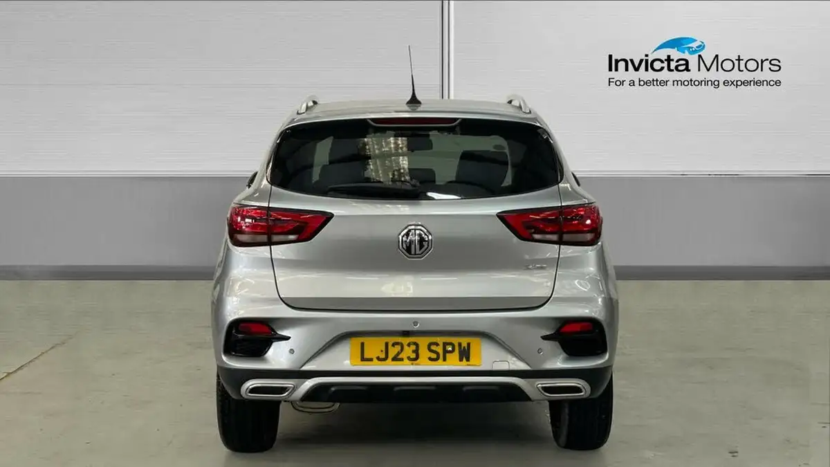 2023-mg-zs-suv-15-vti-tech-exclusive-big-3