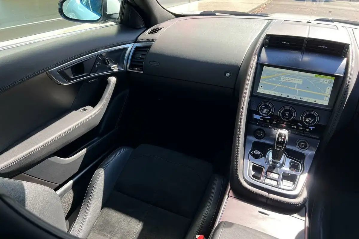 2019-jaguar-f-type-20-i4-r-dynamic-ss-coupe-big-23