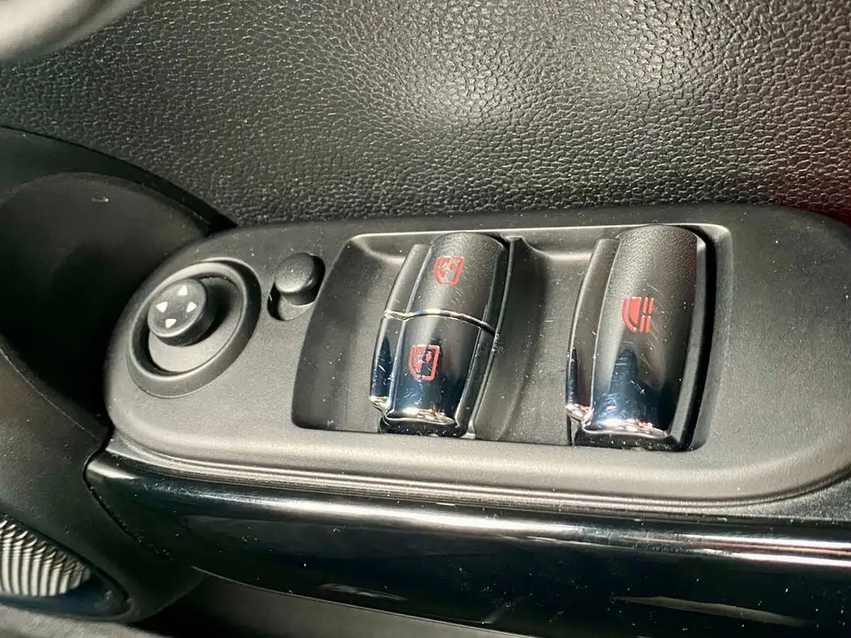 2020-mini-cooper-20-cooper-s-classic-189bhp-convertible-2d-big-32