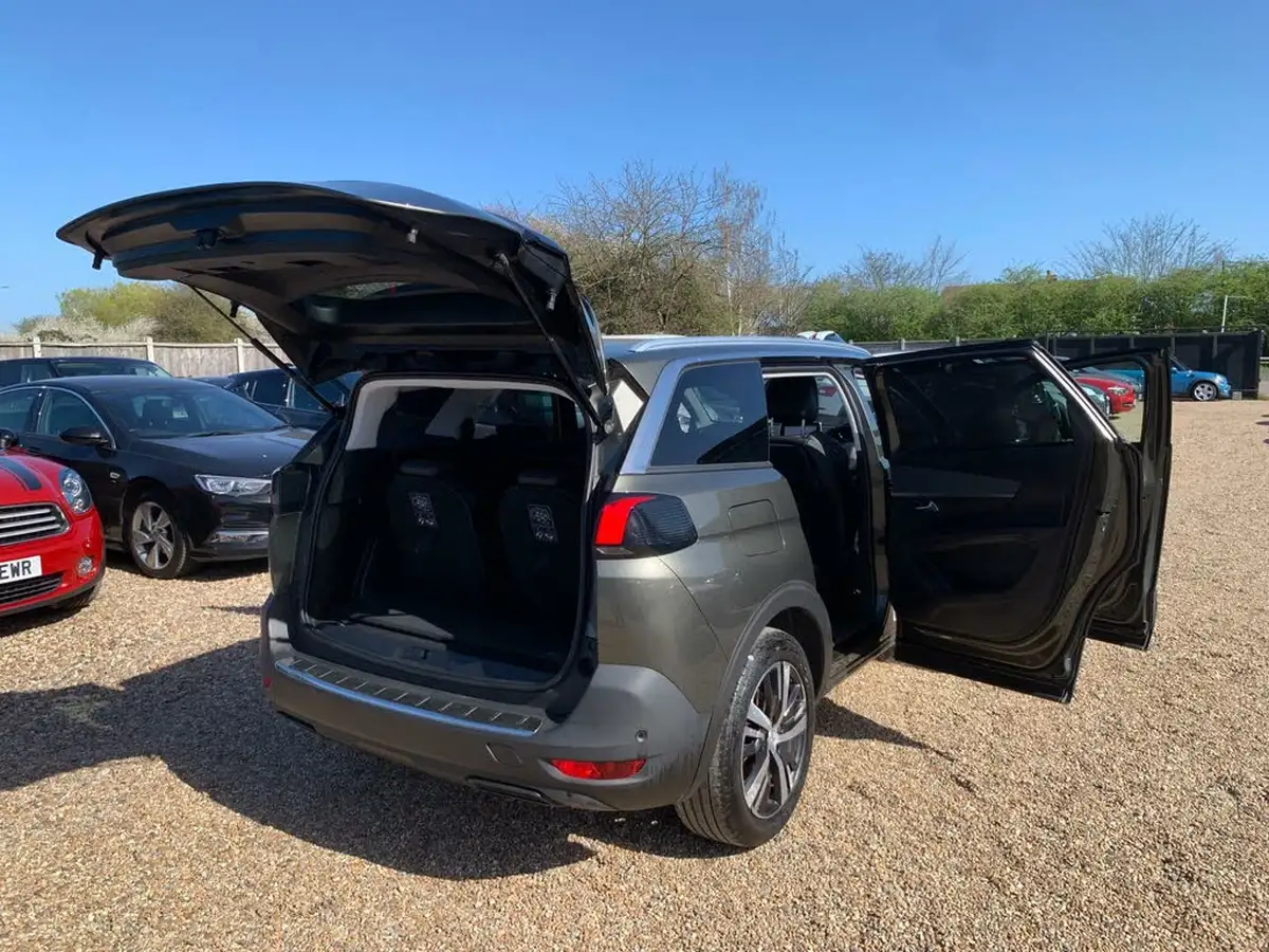 2020-peugeot-5008-suv-15-bluehdi-allure-big-61