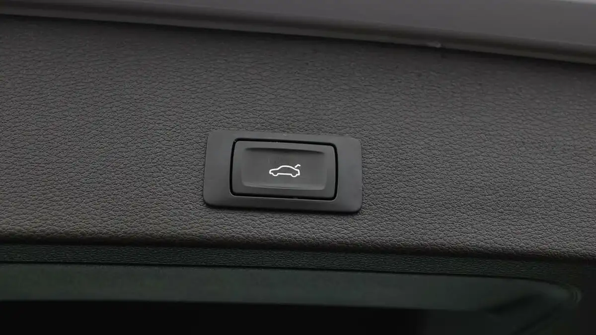 2021-audi-q2-15-35-tfsi-sport-s-tronic-big-21