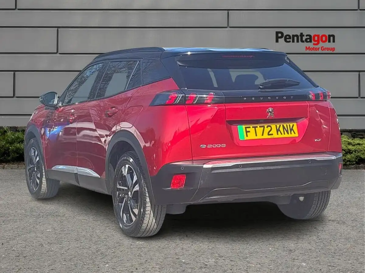 2023-peugeot-2008-suv-big-1