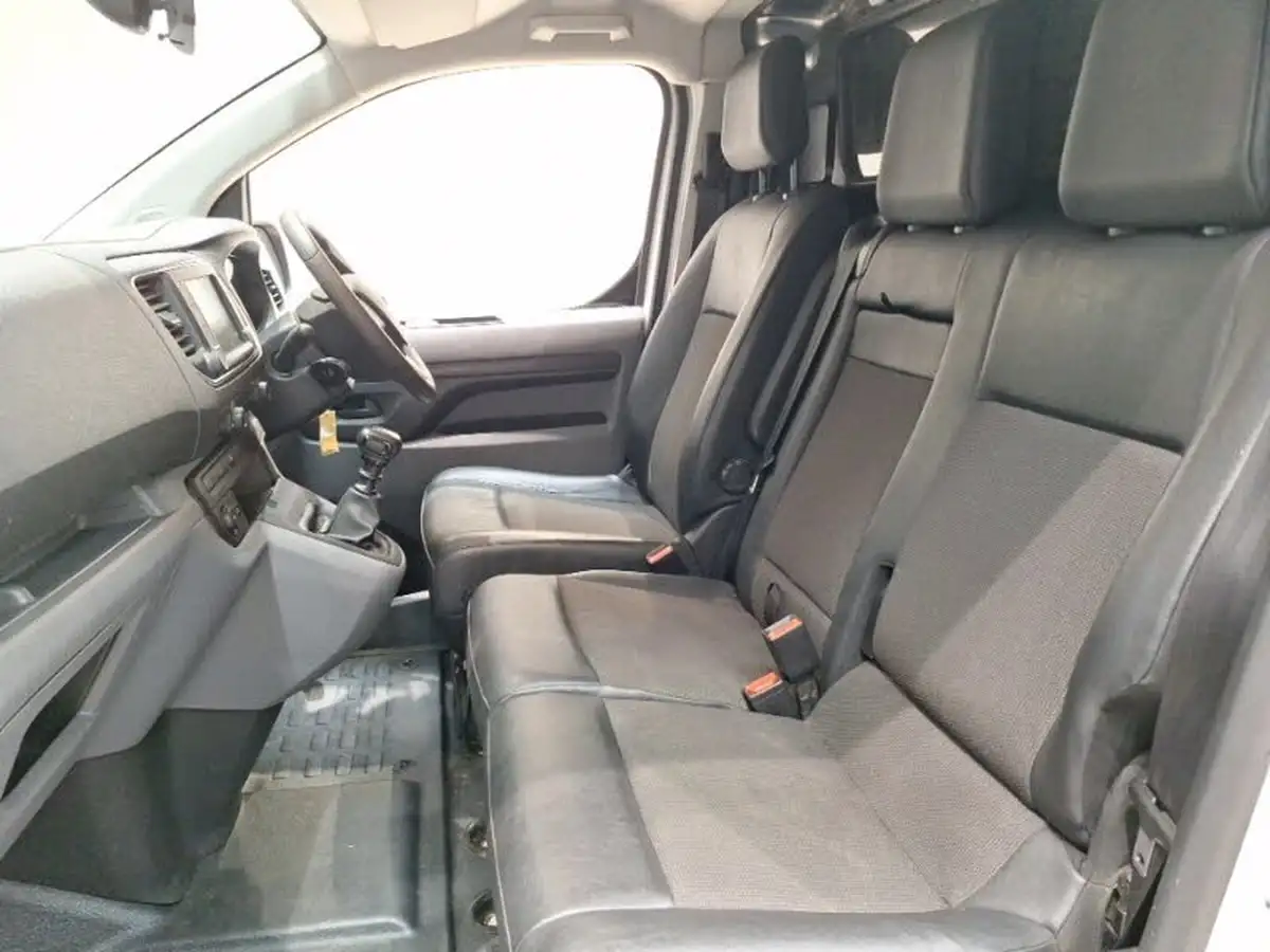 2022-toyota-proace-15d-icon-medium-big-4